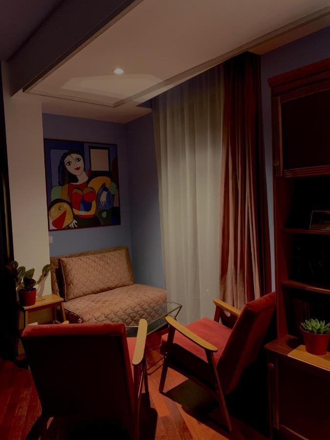Downtown Italian Studio Bukarest Eksteriør billede