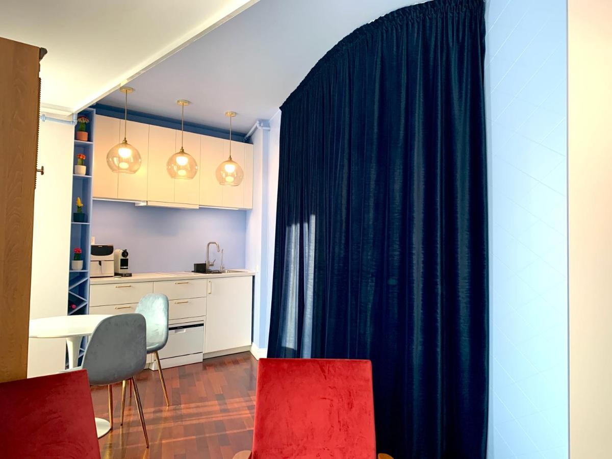 Downtown Italian Studio Bukarest Eksteriør billede