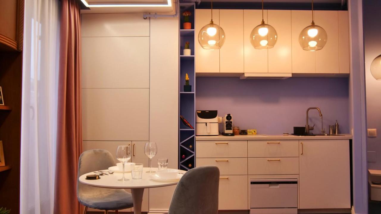 Downtown Italian Studio Bukarest Eksteriør billede